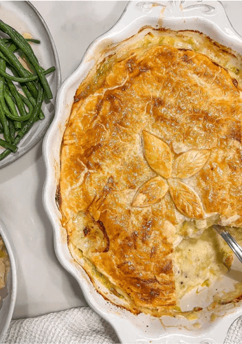 Easy Chicken and Leek Pie - Hannah Kate Home