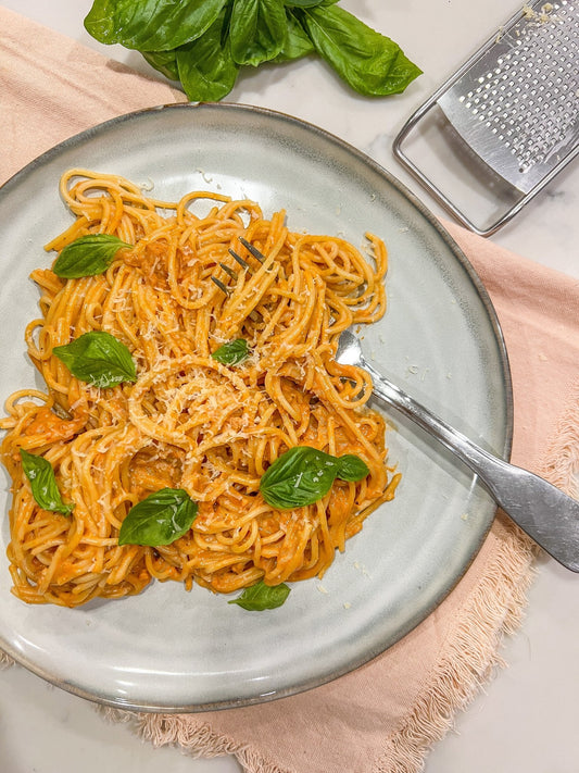 Pasta Alla Vodka - Hannah Kate Home